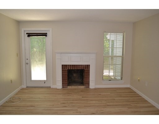 Building Photo - 22 Walden Dr
