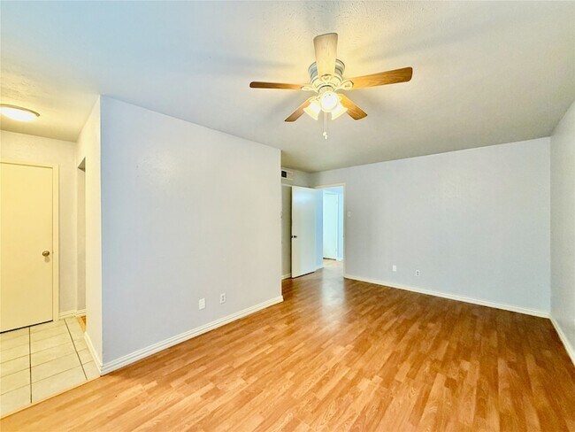 Foto del edificio - 4314 Travis St