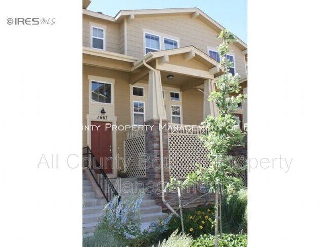 Building Photo - 1667 Venice Ln