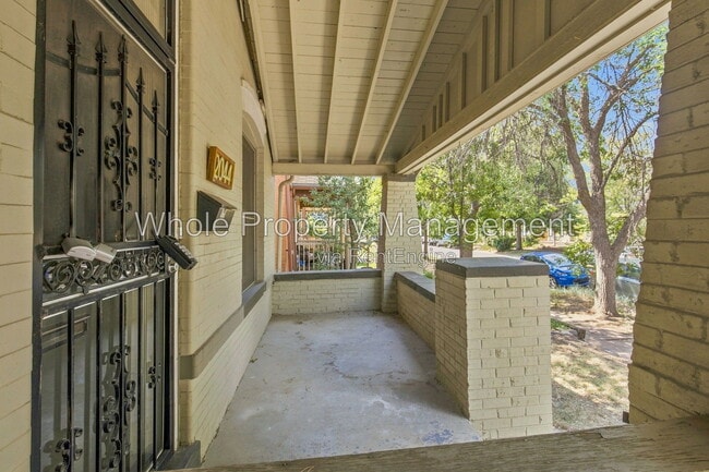 Building Photo - 2044 N Ogden St