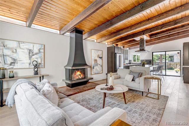 Building Photo - 2357 Grove St