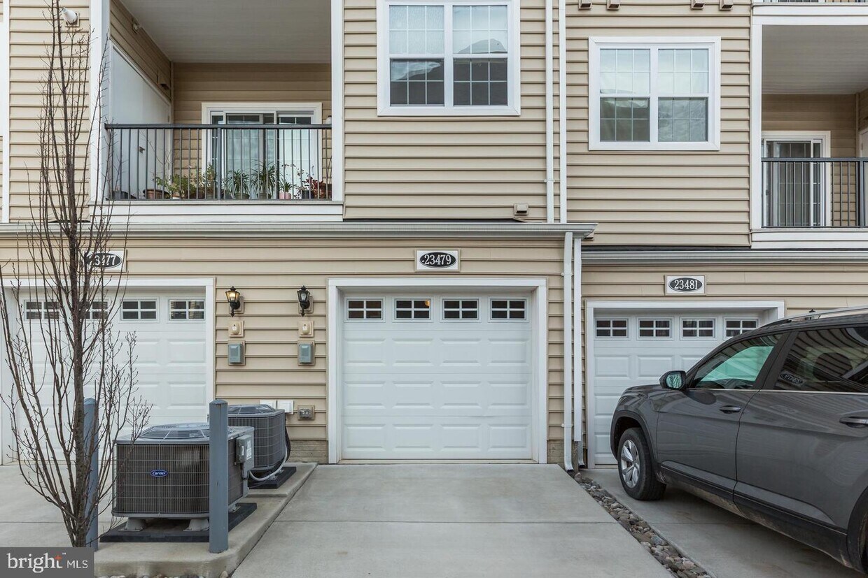Foto principal - 23479 Belvoir Woods Terrace