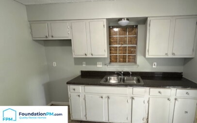 Foto del edificio - "Charming 3-Bed Gem with Cozy Fireplace on Bowdoin Drive, Memphis!"