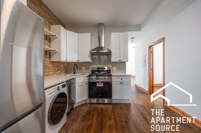 Building Photo - 2842 W Augusta Blvd