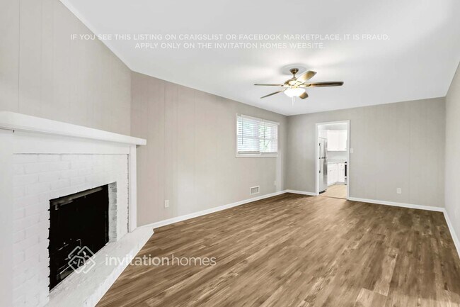 Foto del edificio - 3782 Lake Dr SE