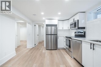 Building Photo - 204 Balsam Ave S