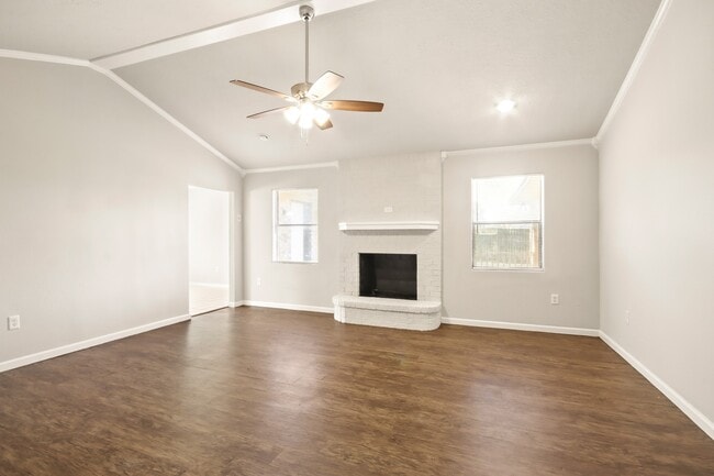 Building Photo - 3806 Montego Dr