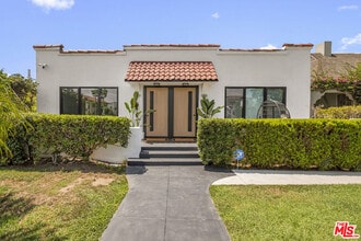 Building Photo - 1265 Keniston Ave