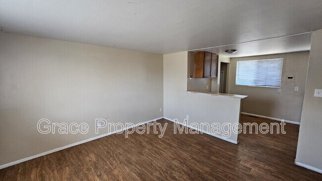 Foto del edificio - 7770 Idlewild St