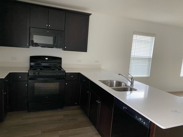 Building Photo - 3208 Coyote Way