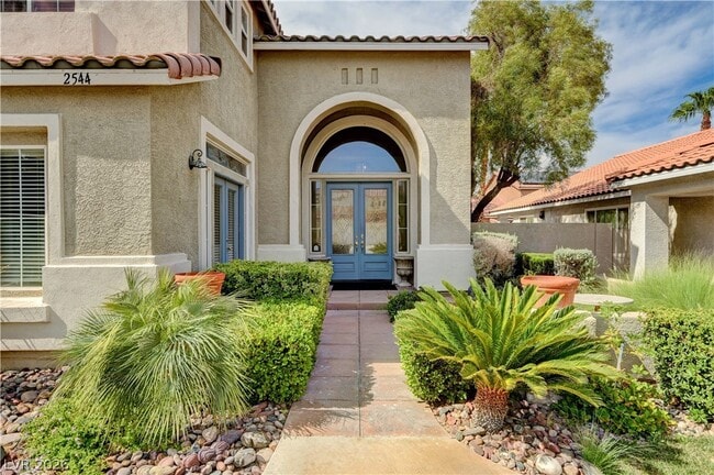 Building Photo - 2544 Kinnard Ave