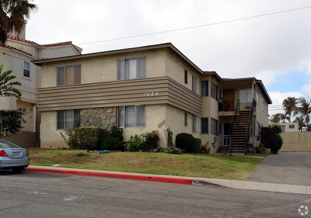 Primary Photo - 1624 E Palm Ave