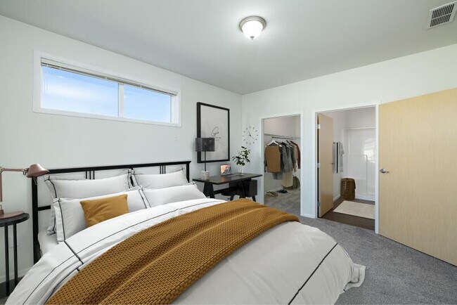 Foto del edificio - Regency Apartment Homes