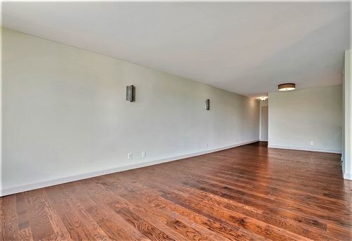 Building Photo - 1203 River Rd