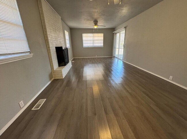 Foto del edificio - 1157 NE 59th St