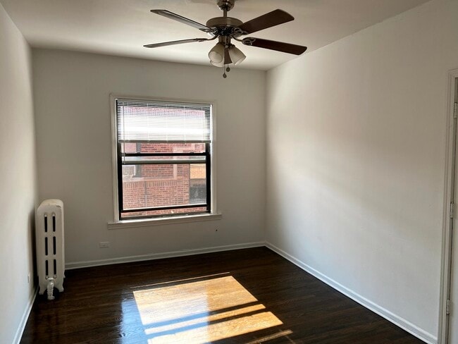 Foto del edificio - 931 W Sunnyside Ave