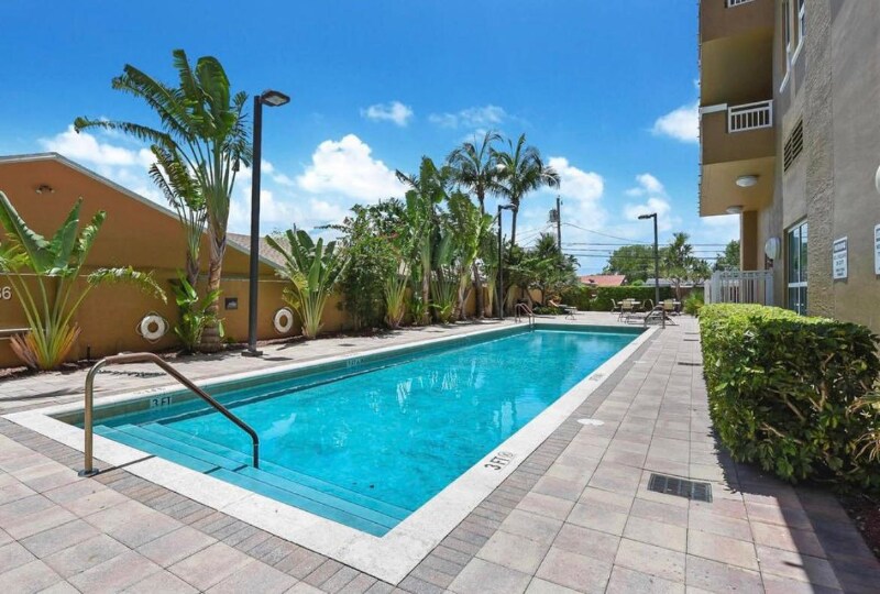 Foto del edificio - 2665 Douglas Rd