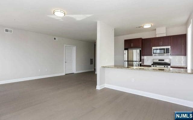 Foto del edificio - 555 10th St