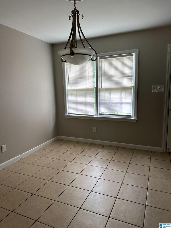 Foto del edificio - 920 Hillcrest Ave