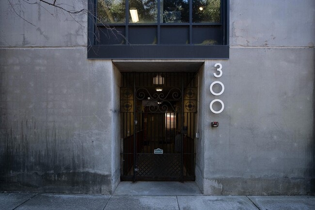 Photo - 1 Cool Blow St House