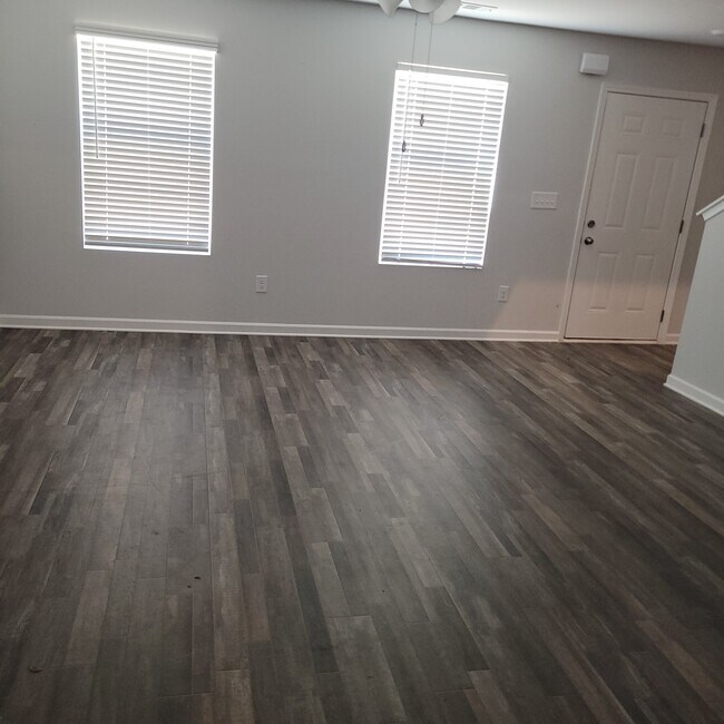 Foto del edificio - 1802 Carrington Dr