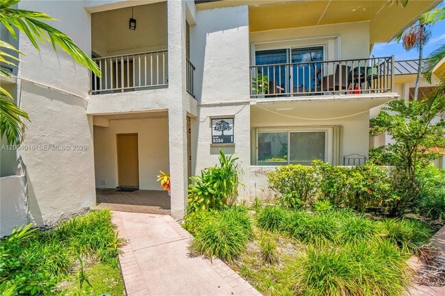 Building Photo - 9354 SW 77th Ave