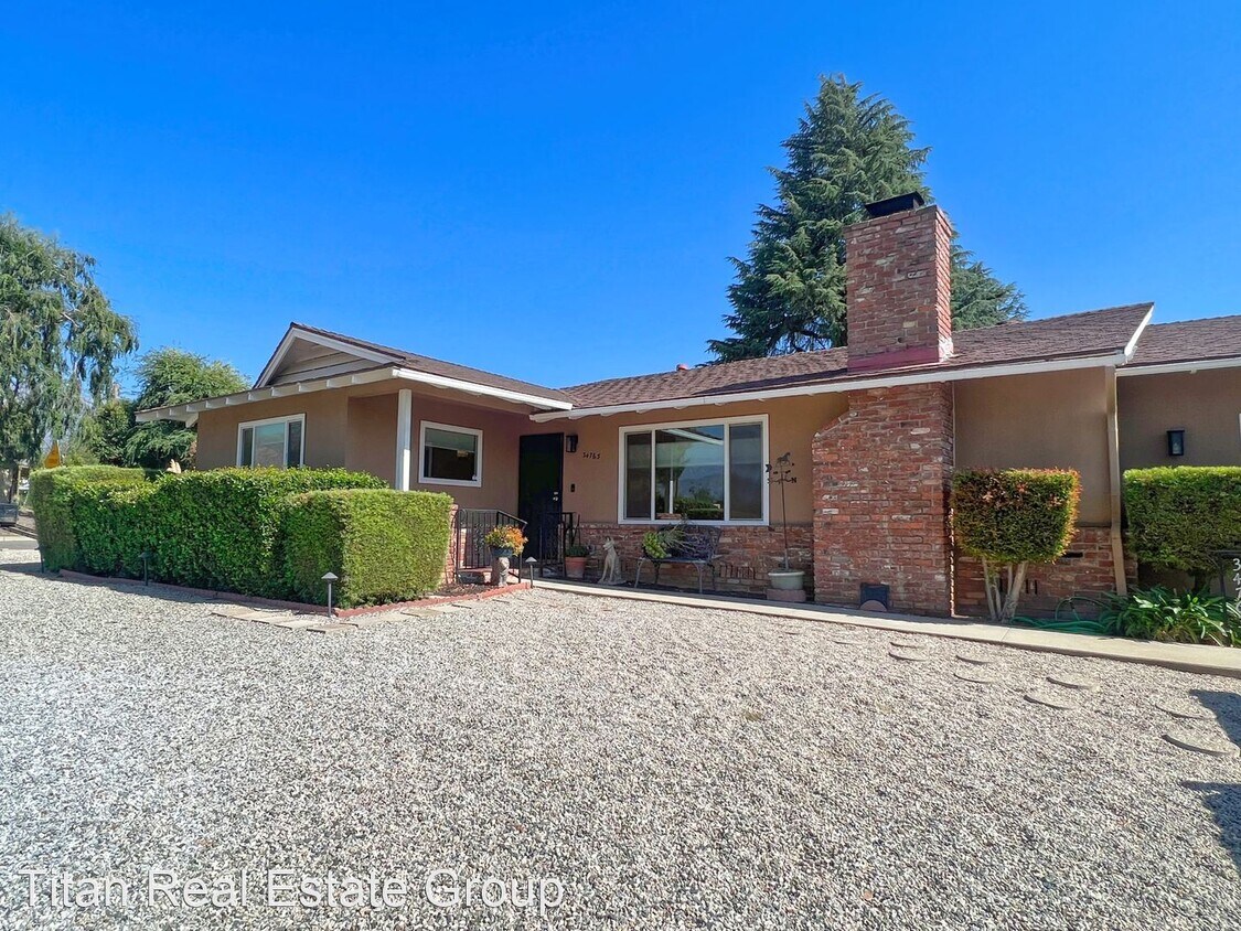 Primary Photo - 3 br, 2 bath House - 34763 Date St