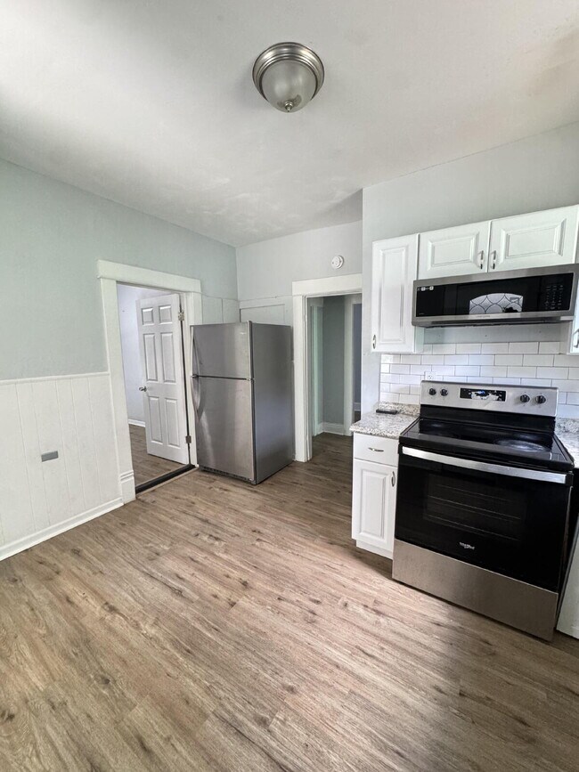 Foto del edificio - ?? Spacious 3BR/2BA Home in Lafayette – Pet Friendly + Shared Laundry! ??