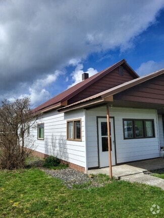Building Photo - 296 Jackson Rd