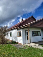 Building Photo - 296 Jackson Rd
