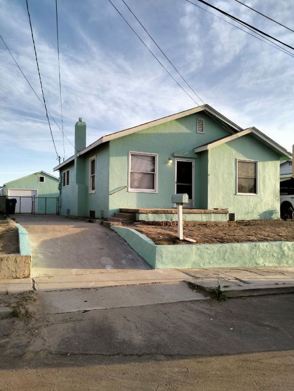 Foto principal - 709 Valley Ave