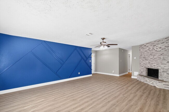 Foto del edificio - 2510 Marble Falls Dr