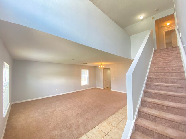 Building Photo - Beautiful 4B/3.5B/2 Car Garage 2-Story Home!