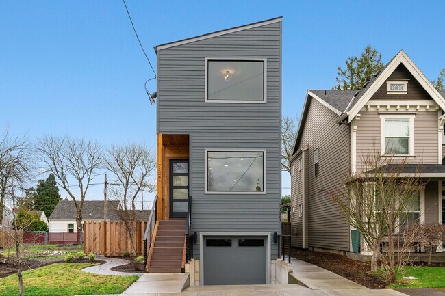 Building Photo - Brand New 3BR in desirable location! with ...