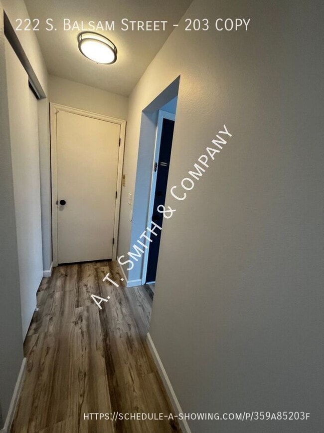 Building Photo - 222 S Balsam St