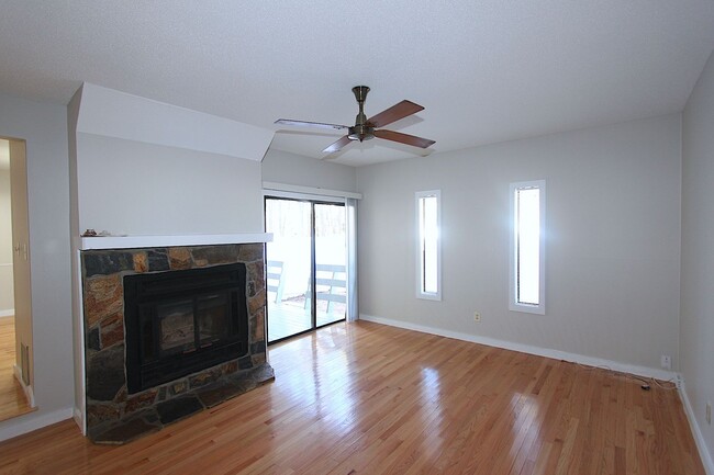 Building Photo - 7405 Leesville Rd