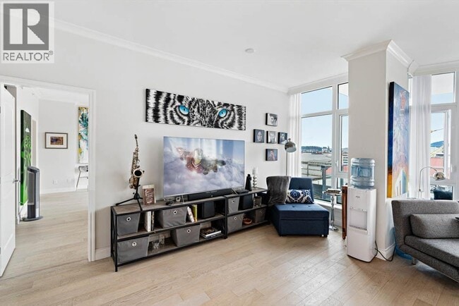 Building Photo - 175 Victory Ship Way