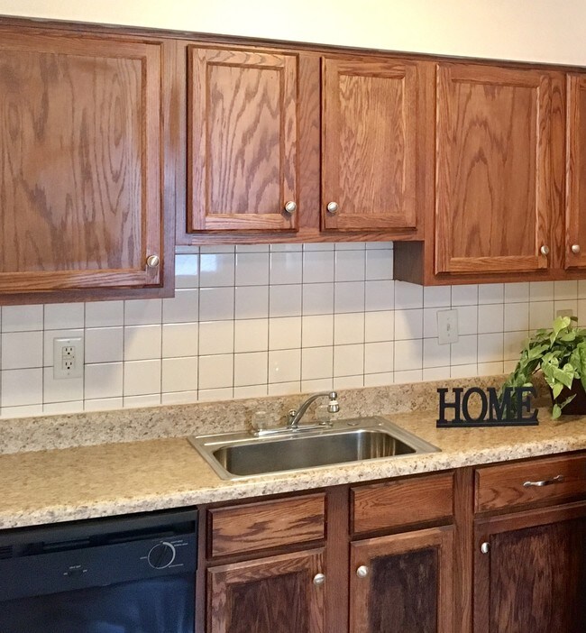 Shamrock Apartments Apartments Indianapolis, IN