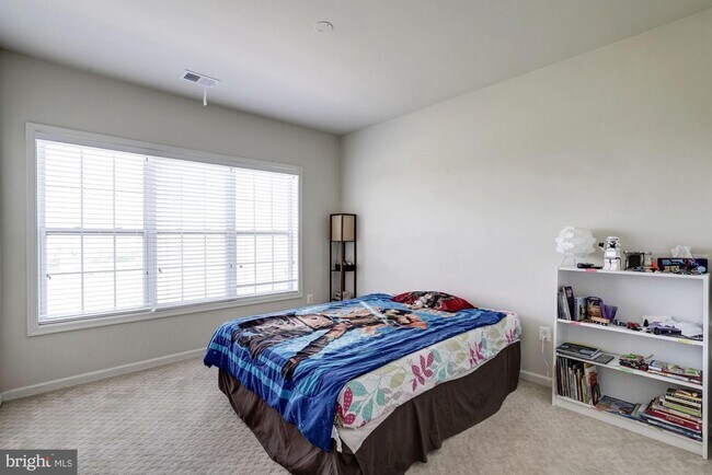 Foto del edificio - 23532 Hopewell Manor Terrace