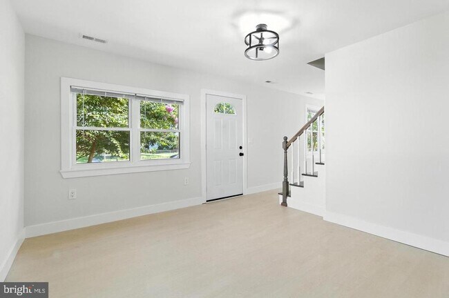 Foto del edificio - 821 S Woodlynn Rd