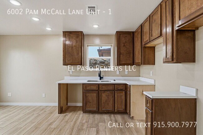 Foto del edificio - 6002 Pam McCall Ln