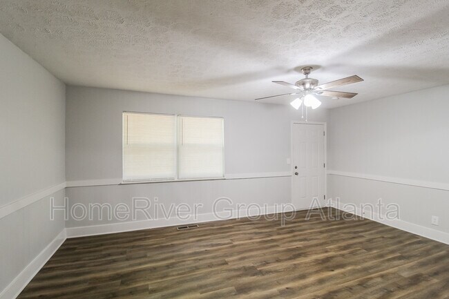 Building Photo - 919 Pannell Rd
