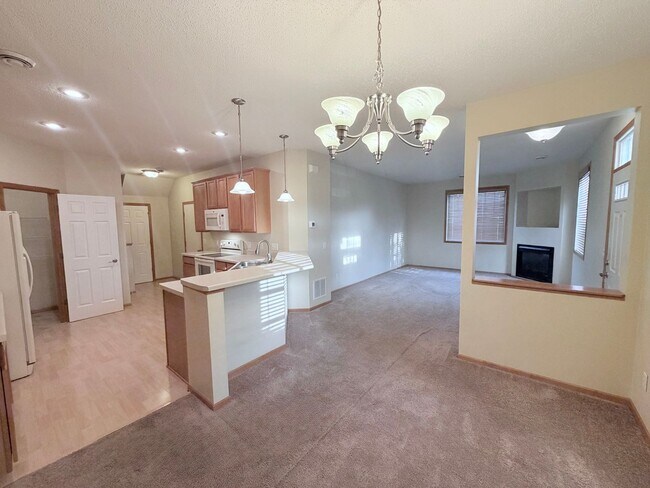Foto del edificio - Spacious Bailey’s Arbor Townhome! 2BR + Bonus Living Room & Resort-Style Amenities!!