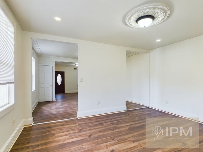 Foto del edificio - Spacious 4 Bedroom, 1 Bath Home in York, Pa!