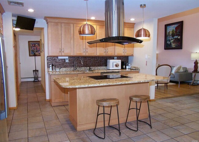Foto del edificio - 28 Greenbrier Ave