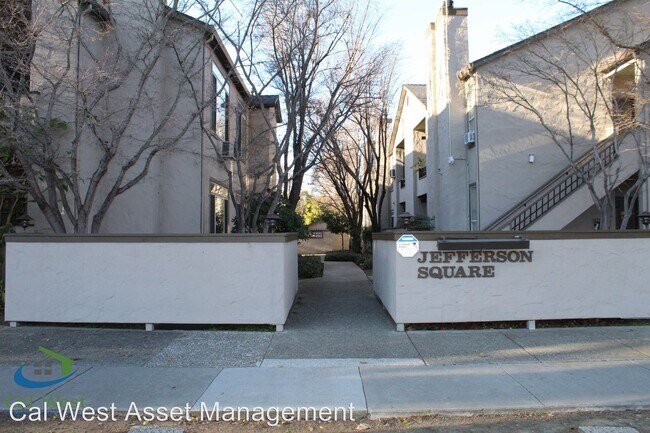 Building Photo - 45 Hobson St
