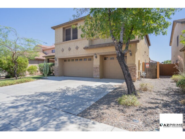 Foto del edificio - Indulge in Exceptional Desert Living With ...