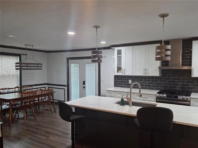 Foto del edificio - 6023 Williams Rd