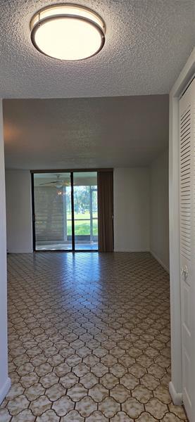 Foto del edificio - 7350 NW 18th St