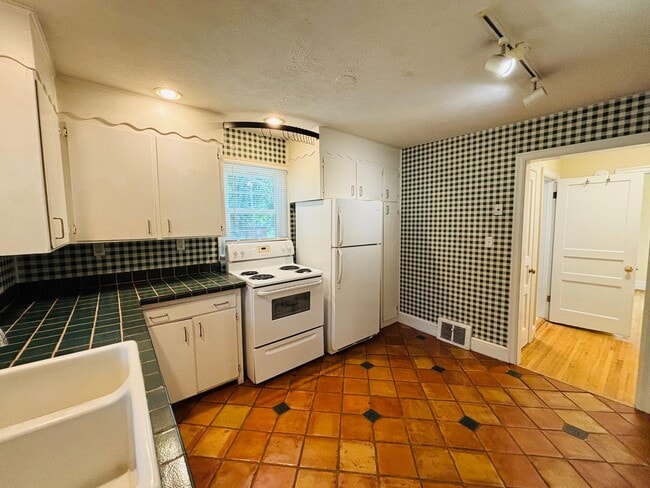 Foto del edificio - 3 Bedroom 1 Bath House